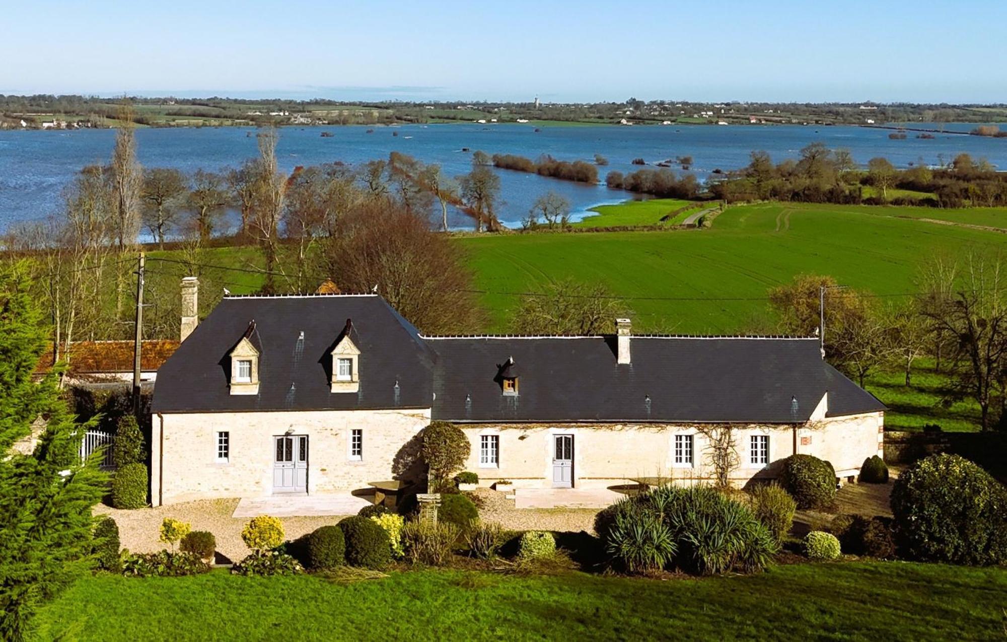 Le Domaine Des Roseraies Monfréville Kültér fotó